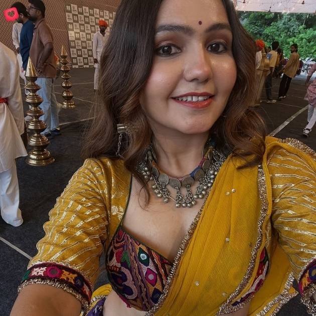 elegant-gujarati-classy-captions-for-insta-that-turn-heads Elegant Gujarati Classy Captions for Insta That Turn Heads